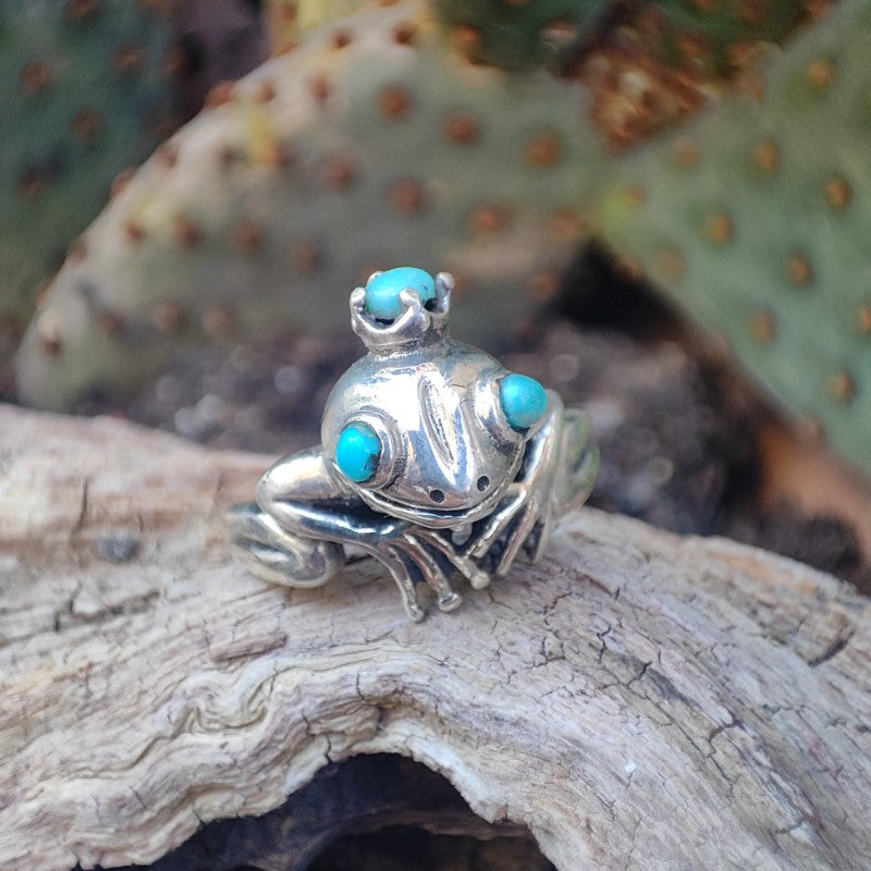 925 Silver Frog Ring with Stone - DEDAKA