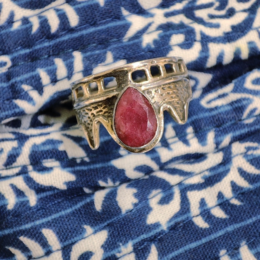 Anello a fascia con pietra in argento 925 - OHAS