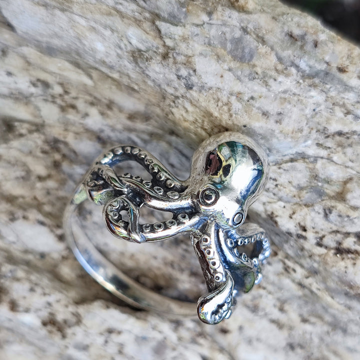 Anello con polpo artigianale in argento 925 - OCTO