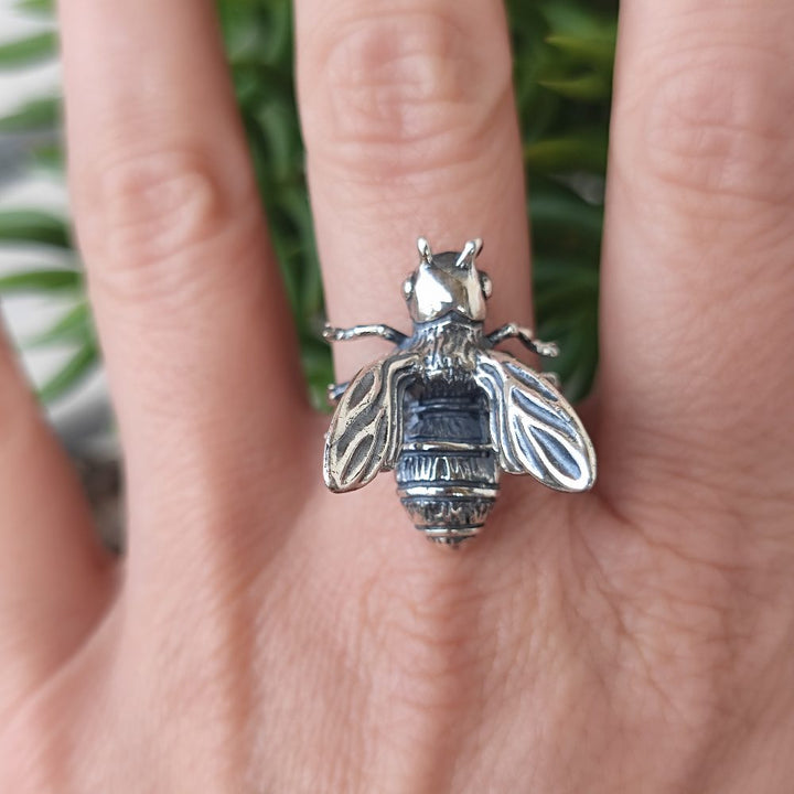 Anello in argento 925 con ape - MADHAMAKHI