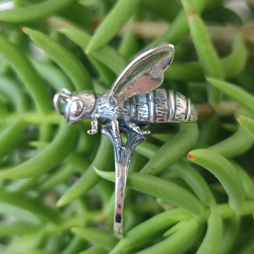 Anello in argento 925 con ape - MADHAMAKHI