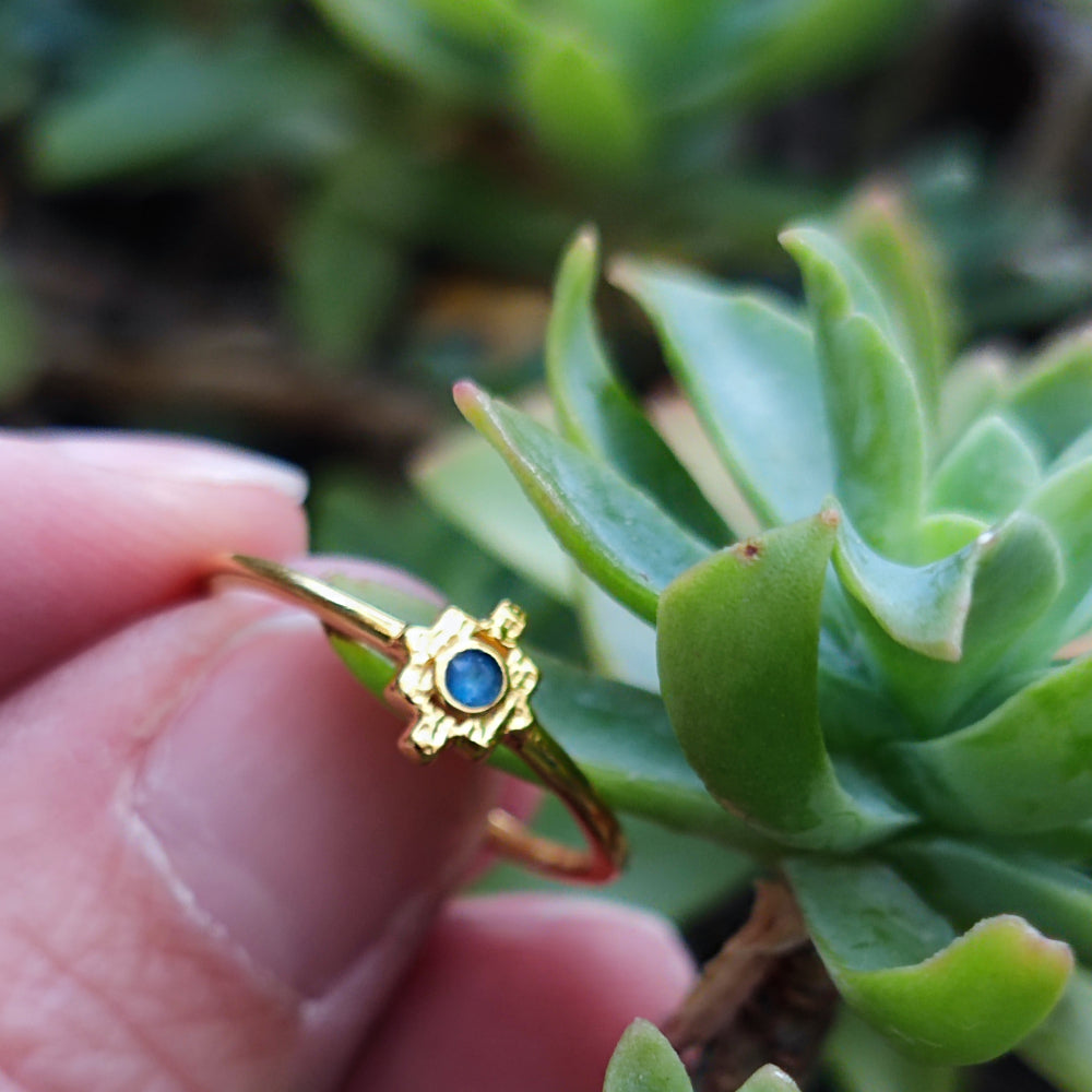 Anello in argento 925 dorato con pietra - JAMA