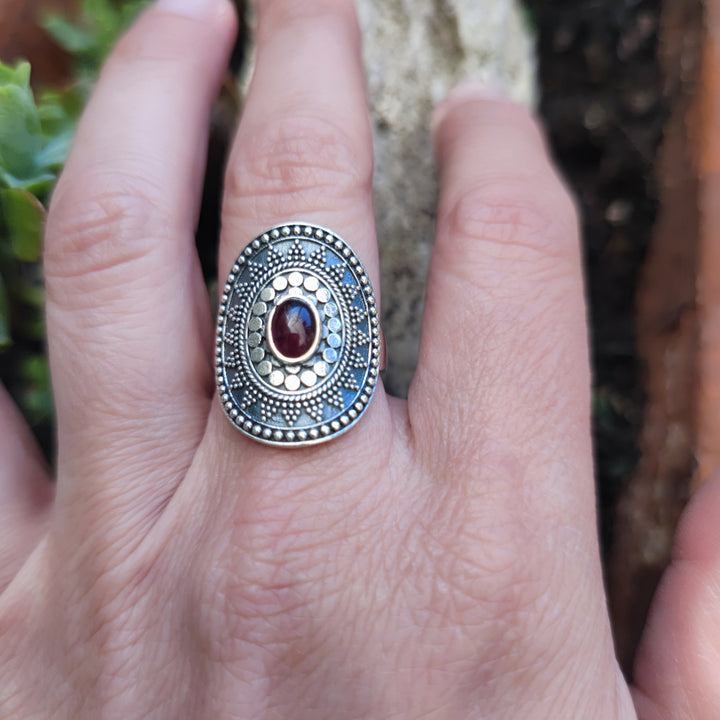 Anello etnico con pietra in argento 925 - KARIGHOI