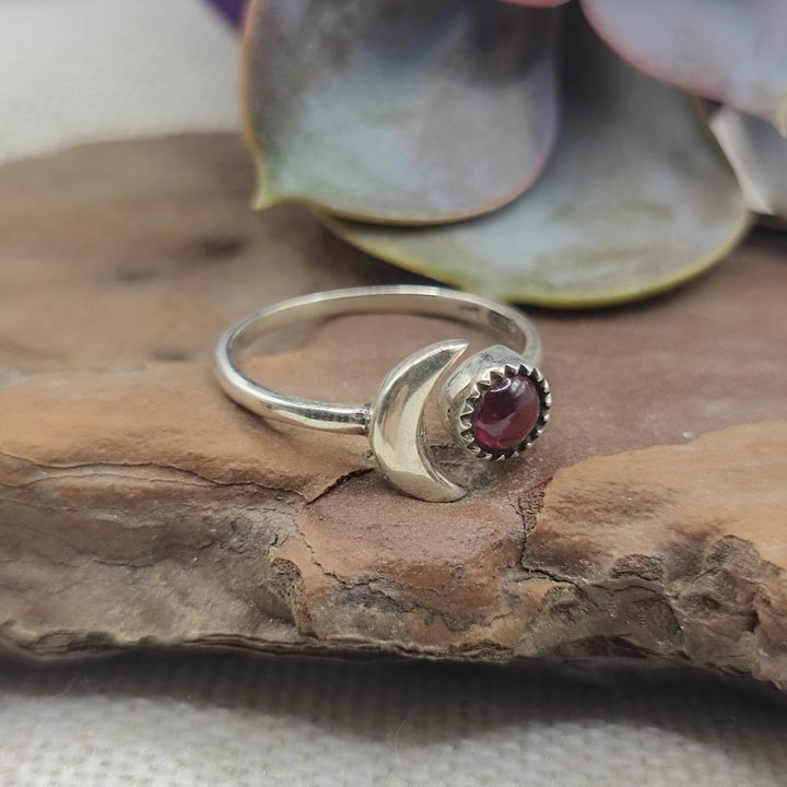 Anello in argento 925 con luna e pietra - CHILAKA