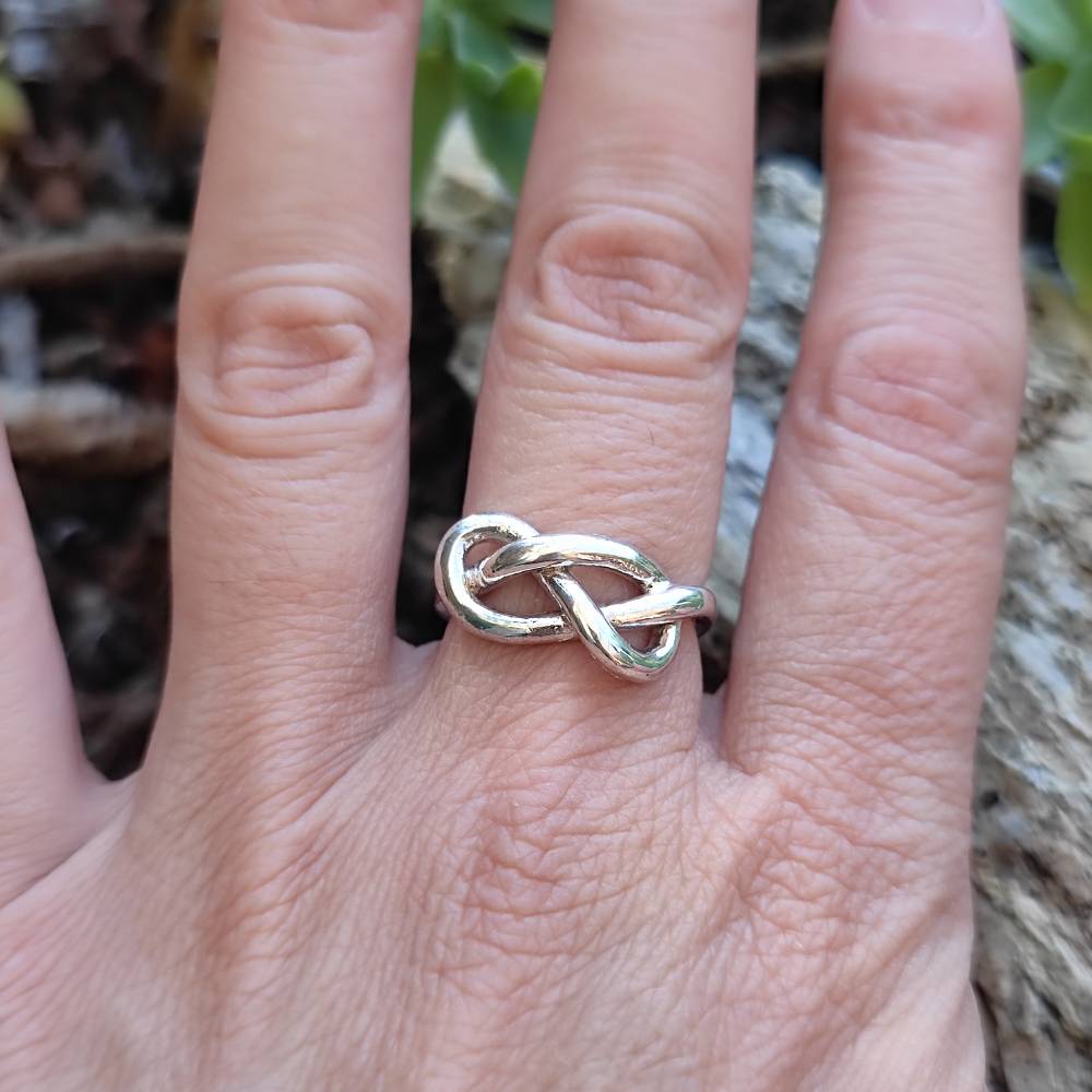 Anello artigianale in argento 925 - NODO