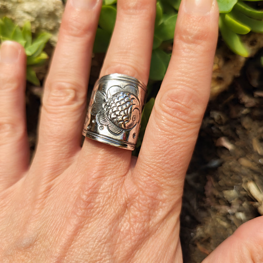 Anello in argento antico con pesce - RAIPUR