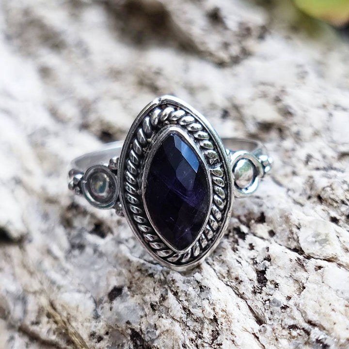 Anello con pietra in argento 925 - DHARIJ