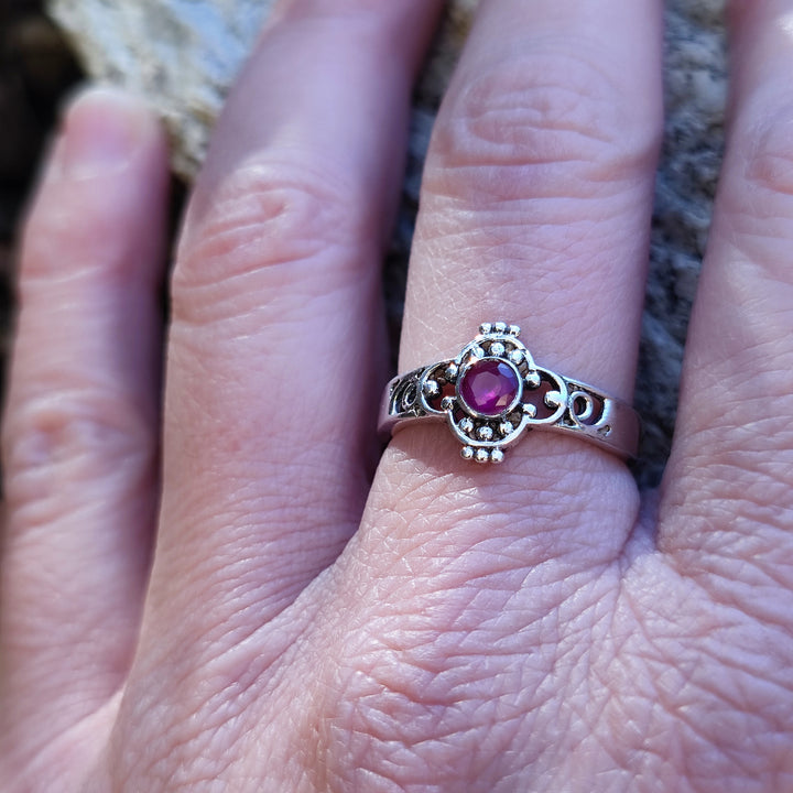 Anello etnico con pietra in argento 925 - BIPRAI