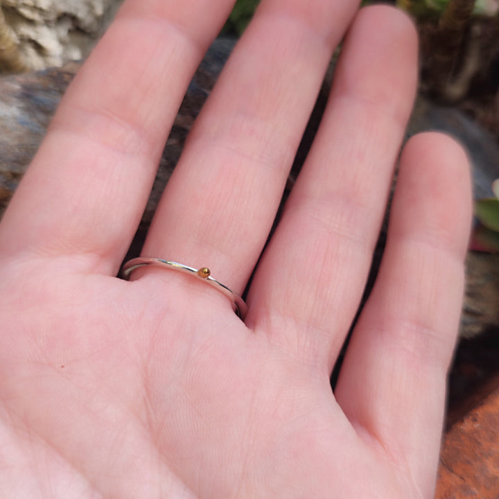 Anello artigianale con pietra in argento 925 - ISAGARH