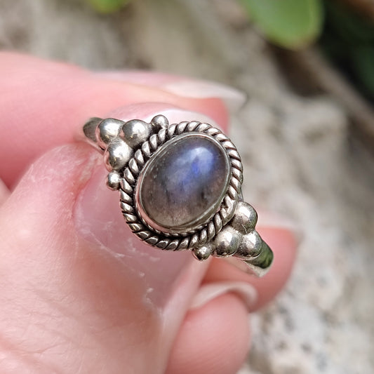 Anello con pietra in argento 925 - KANNUJ