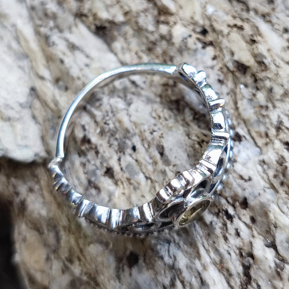 Anello con pietra in argento 925 - KARIYA