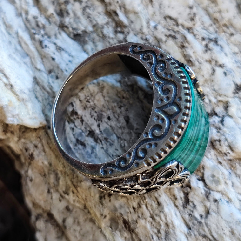 Anello etnico a fascia con pietra in argento 925 - KIMLASA
