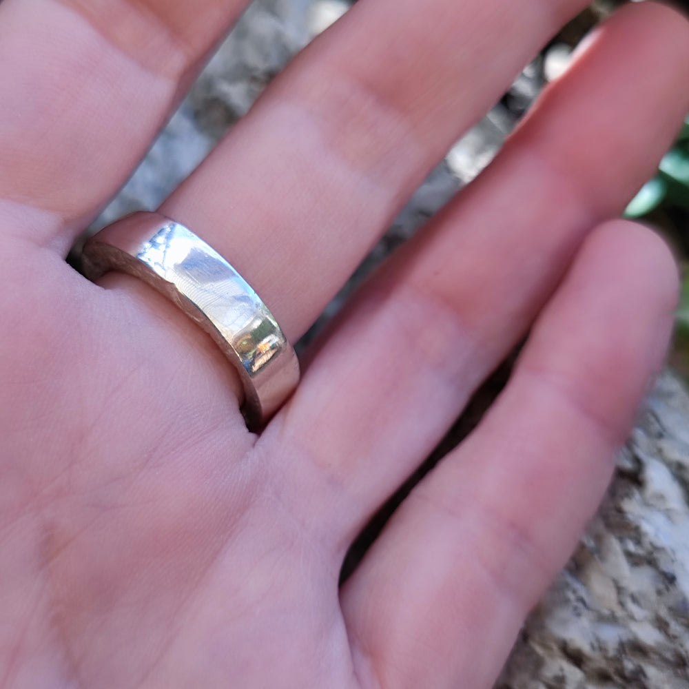 Anello artigianale con pietra in argento 925 - KINJIRMA