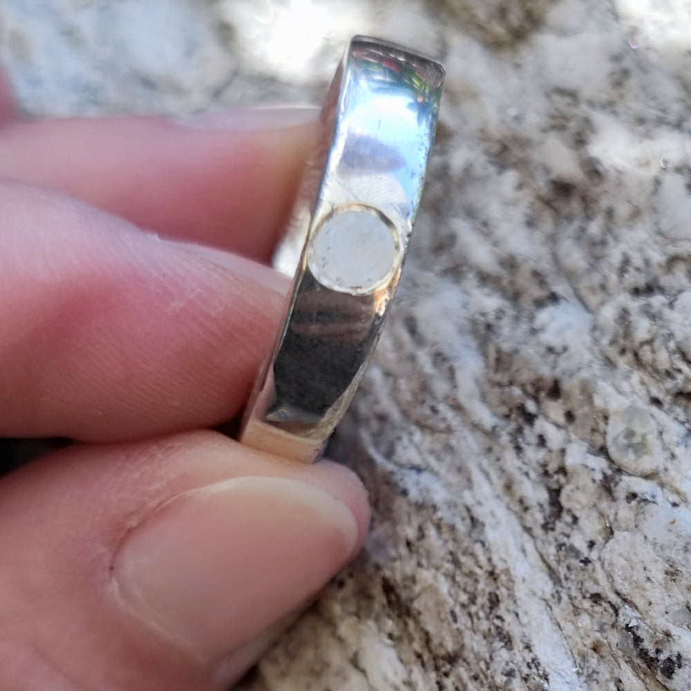 Anello artigianale con pietra in argento 925 - KINJIRMA