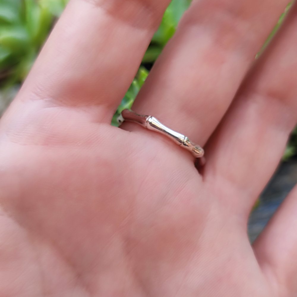 Anello in argento 925 con pietra - MUCHU