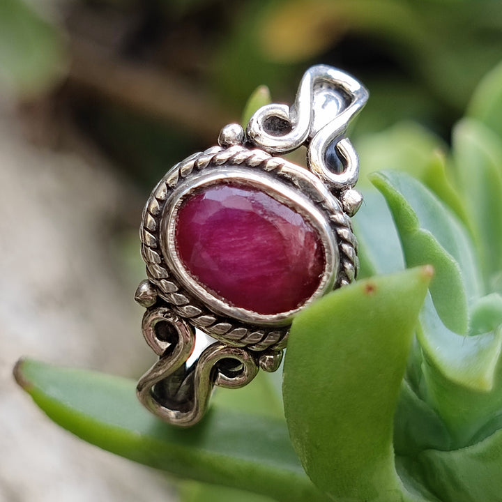 Anello etnico con pietra in argento 925 - NAGAT