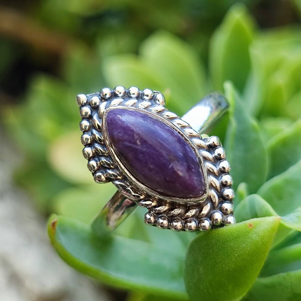 Anello con pietra in argento 925 - NIMBI