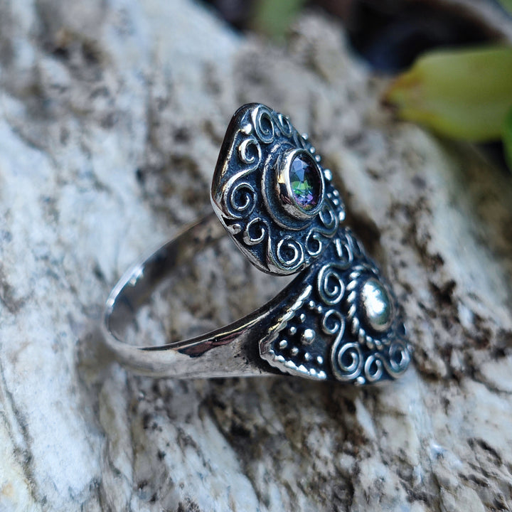 Anello etnico con pietra in argento 925 - PITHUAR