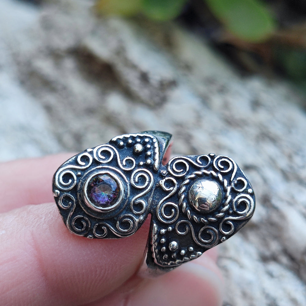 Anello etnico con pietra in argento 925 - PITHUAR