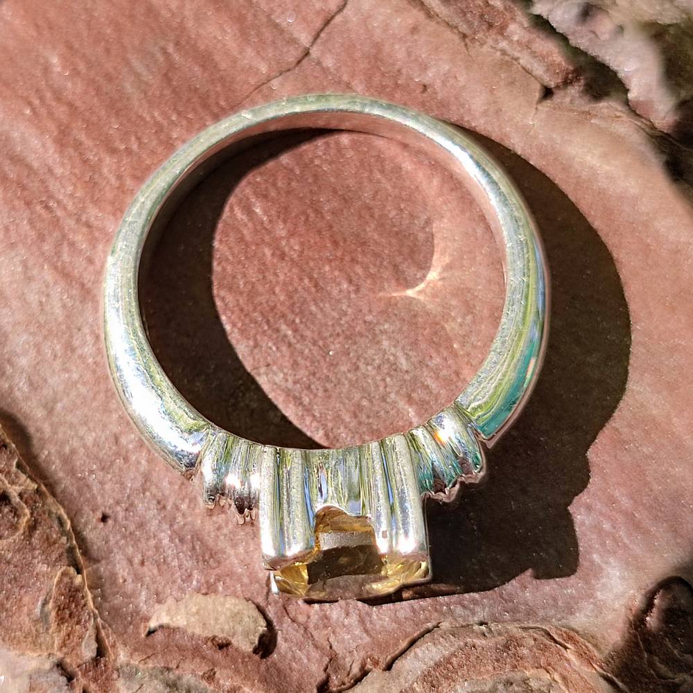 Anello con pietra in argento 925 - SONHAT