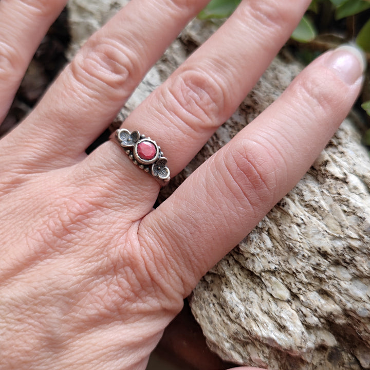 Anello etnico con pietra in argento 925 - THEHEN