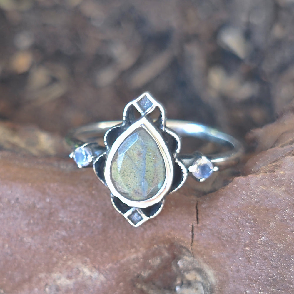 Anello etnico in argento 925 con pietra - VIDISHA