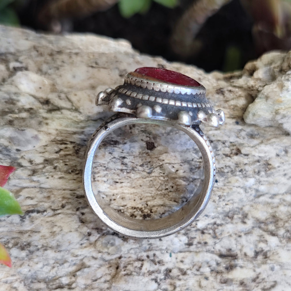 Anello in argento antico e vetro - NUAGAN
