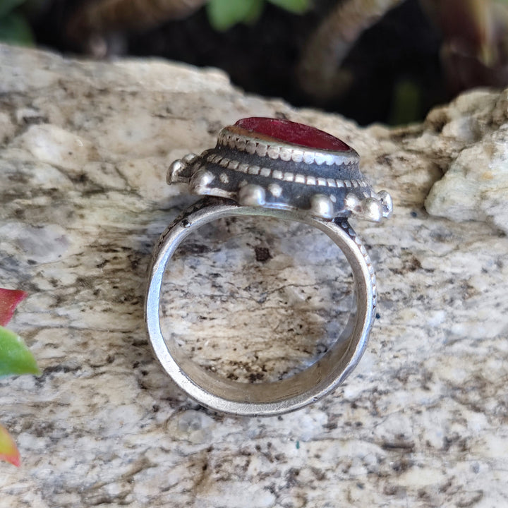 Anello in argento antico e vetro - NUAGAN