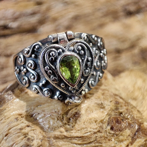 Poison ring with stone in 925 silver - OMALDUR