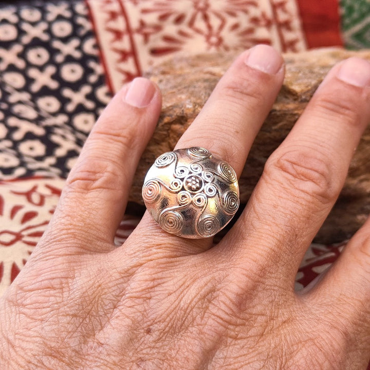 Anello etnico artigianale in argento 925 - LAILA