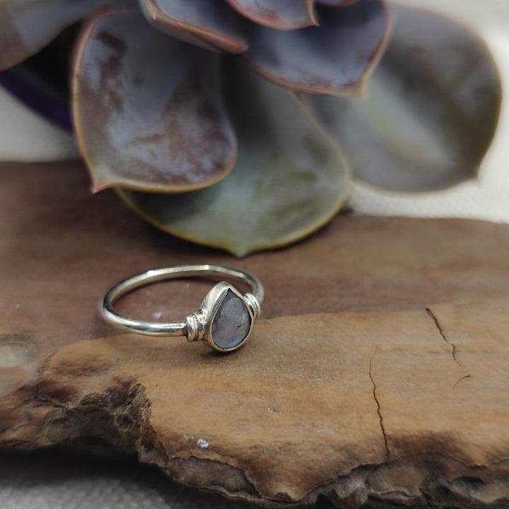 Anello artigianale in argento 925 con pietra - ISNAPUR