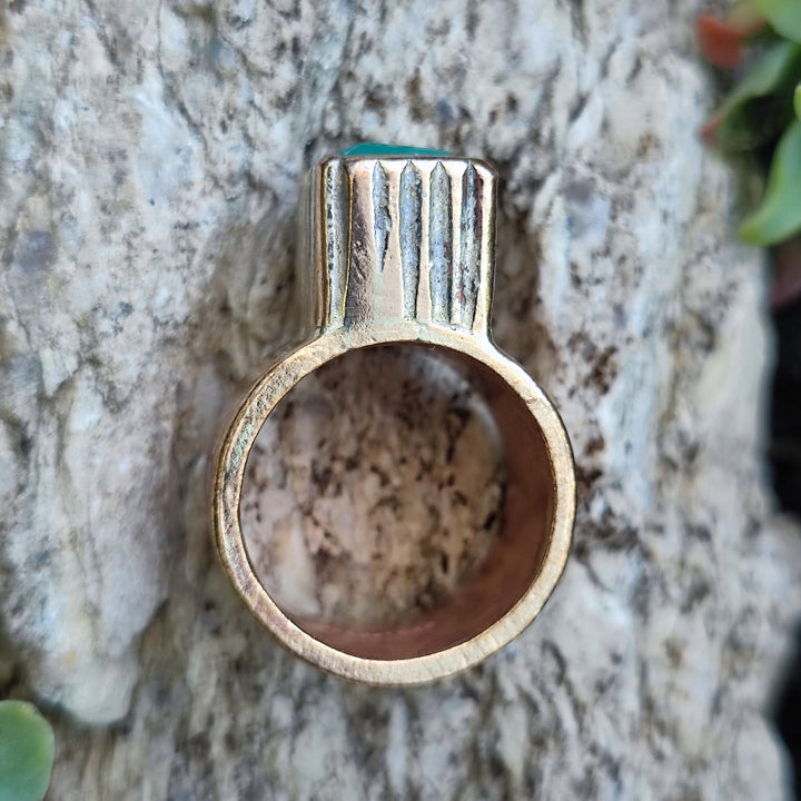 Anello artigianale in bronzo con pietra - DEORI