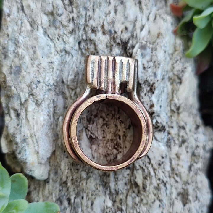 Anello artigianale in bronzo con pietra - GATEGAON