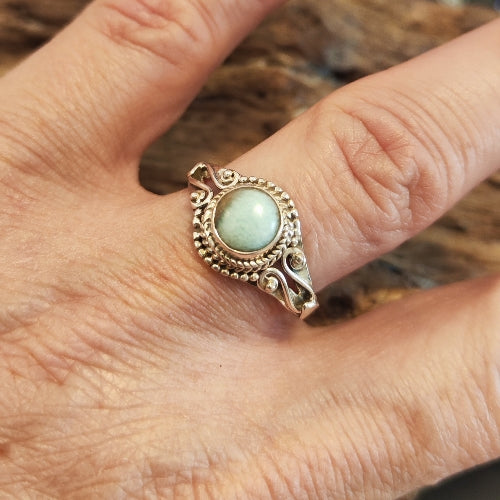 Anello con pietra e filigrana in argento 925 - NARUNA