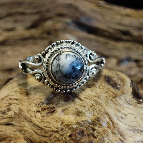 Anello con pietra e filigrana in argento 925 - NARUNA
