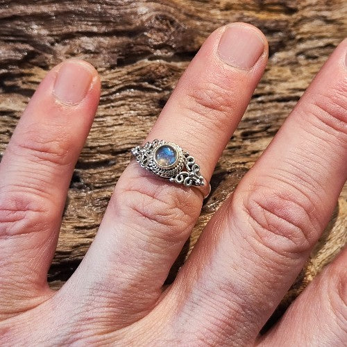 Anello con pietra e filigrana in argento 925 - SANA