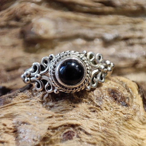 Anello con onice nero e filigrana in argento 925 - SANA