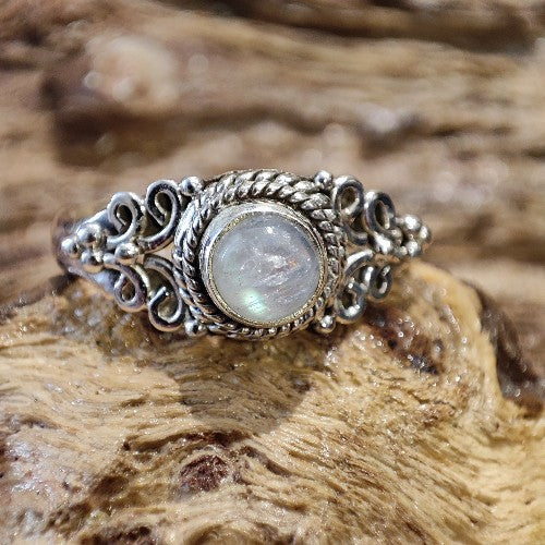 Anello con pietra di luna e filigrana in argento 925 - SANA