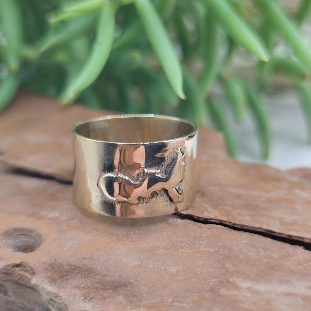 Anello a fascia alta con Isola d'Elba - Elba Island#materiale_bronzo-giallo