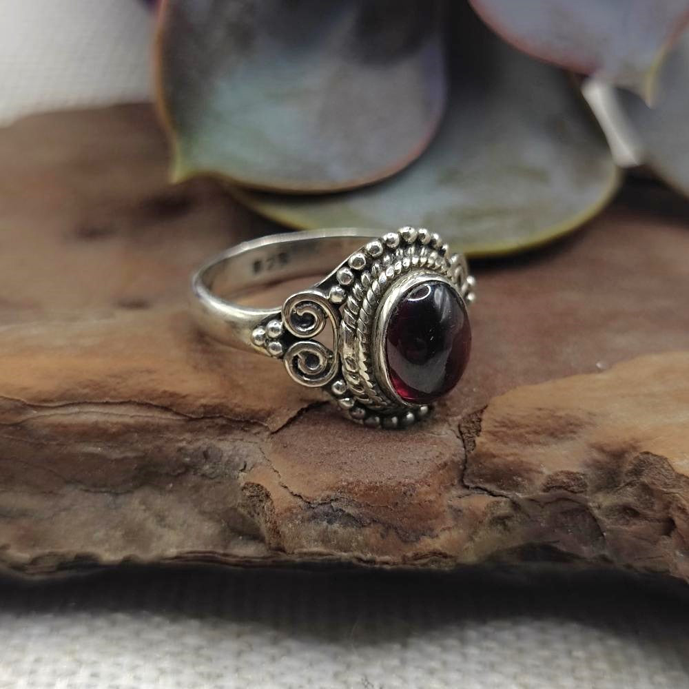 Anello etnico in argento 925 con pietra - BODHAN