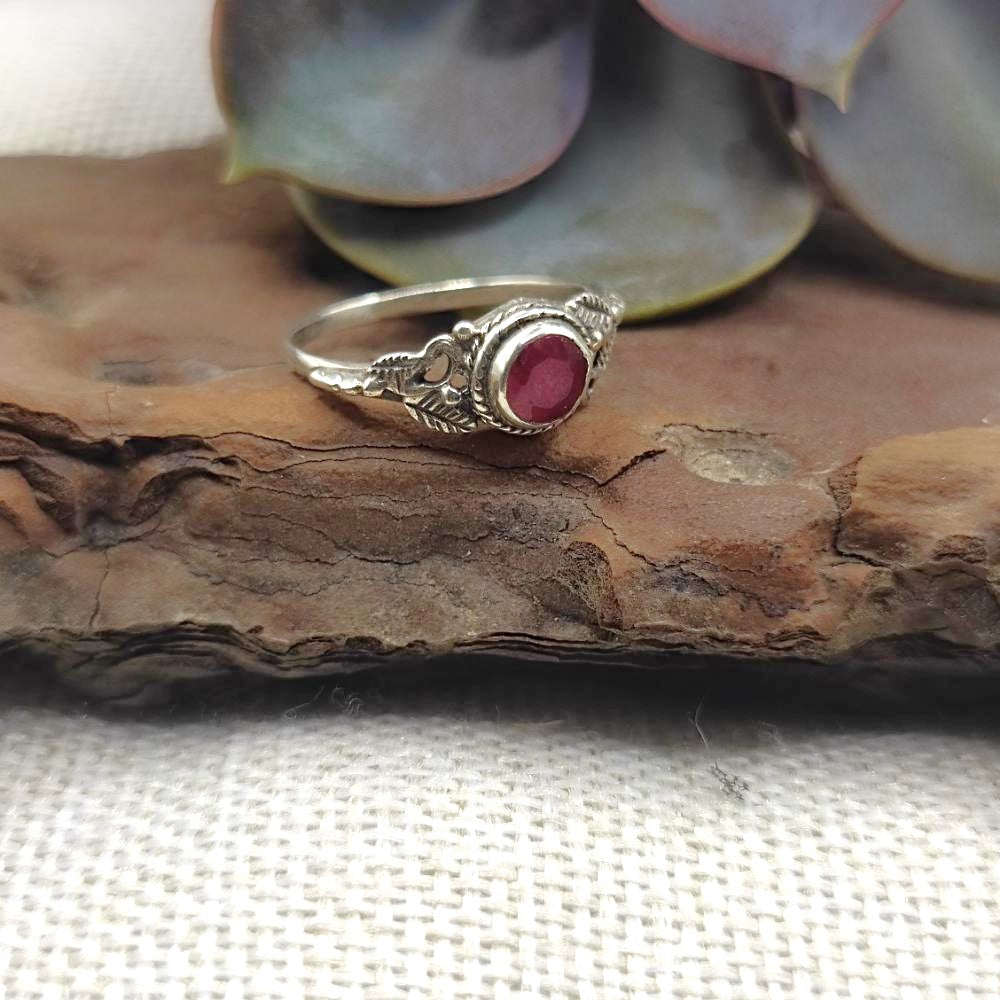 Anello etnico in argento 925 con pietra - CHINNA