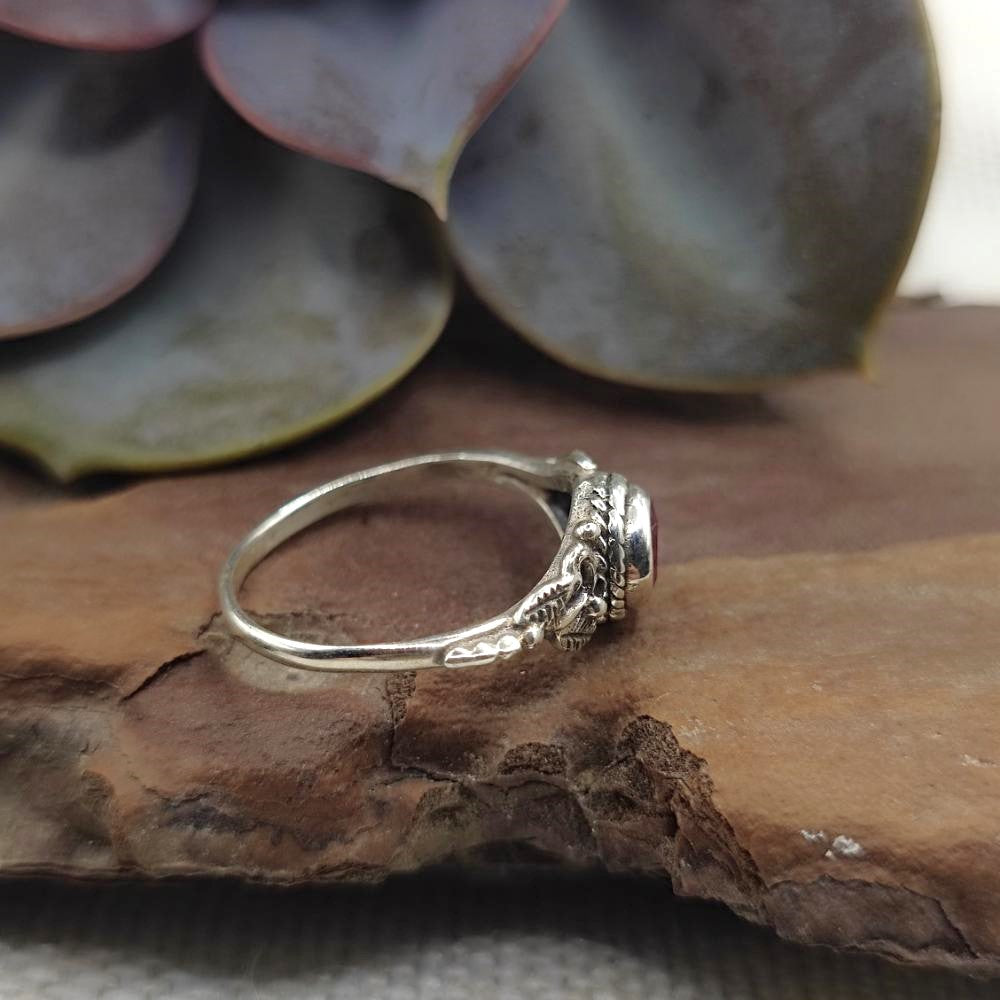 Anello etnico in argento 925 con pietra - CHINNA