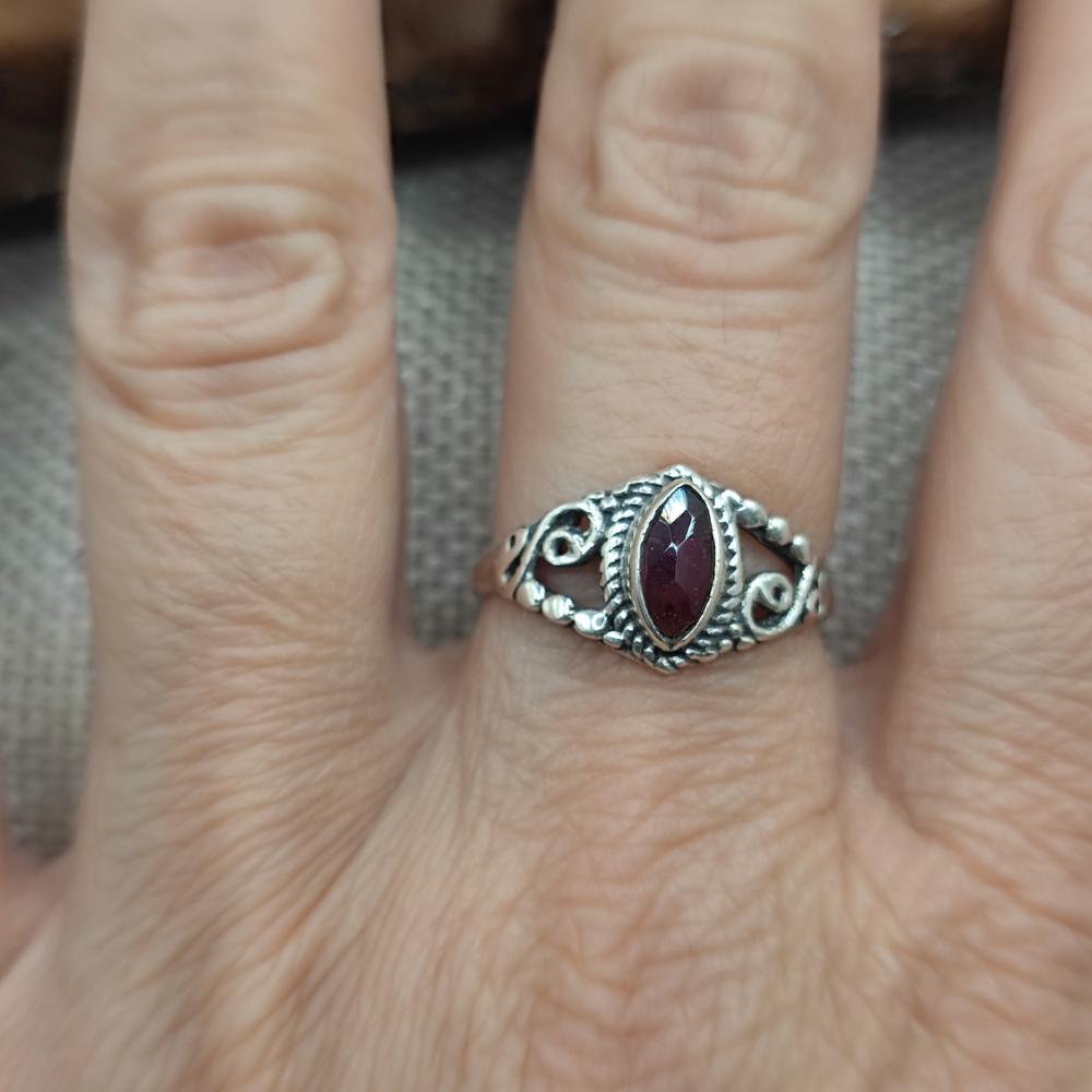 Anello etnico in argento 925 con pietra - EDDUMAILARAM