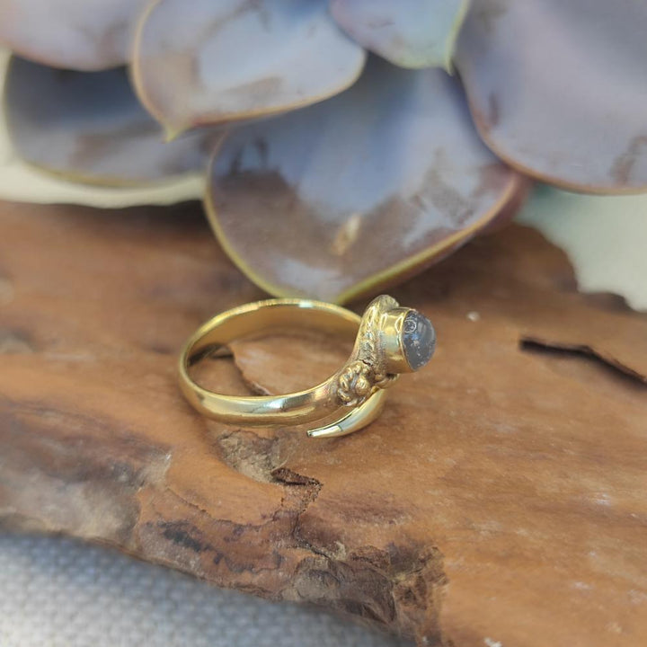 ANELLO etnico in ottone con pietra - BASIA