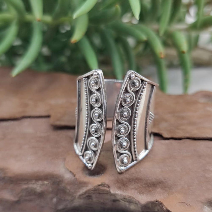 Anello artigianale a fascia in argento 925 - DHAMDHA