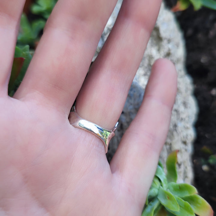 Anello etnico a fascia in argento 925 - BARUWA