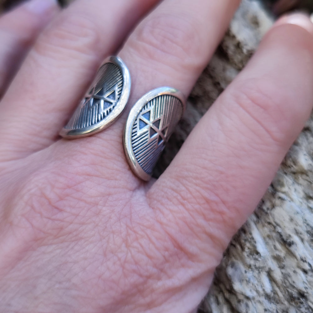 Anello etnico a fascia in argento 925 - BANDARA
