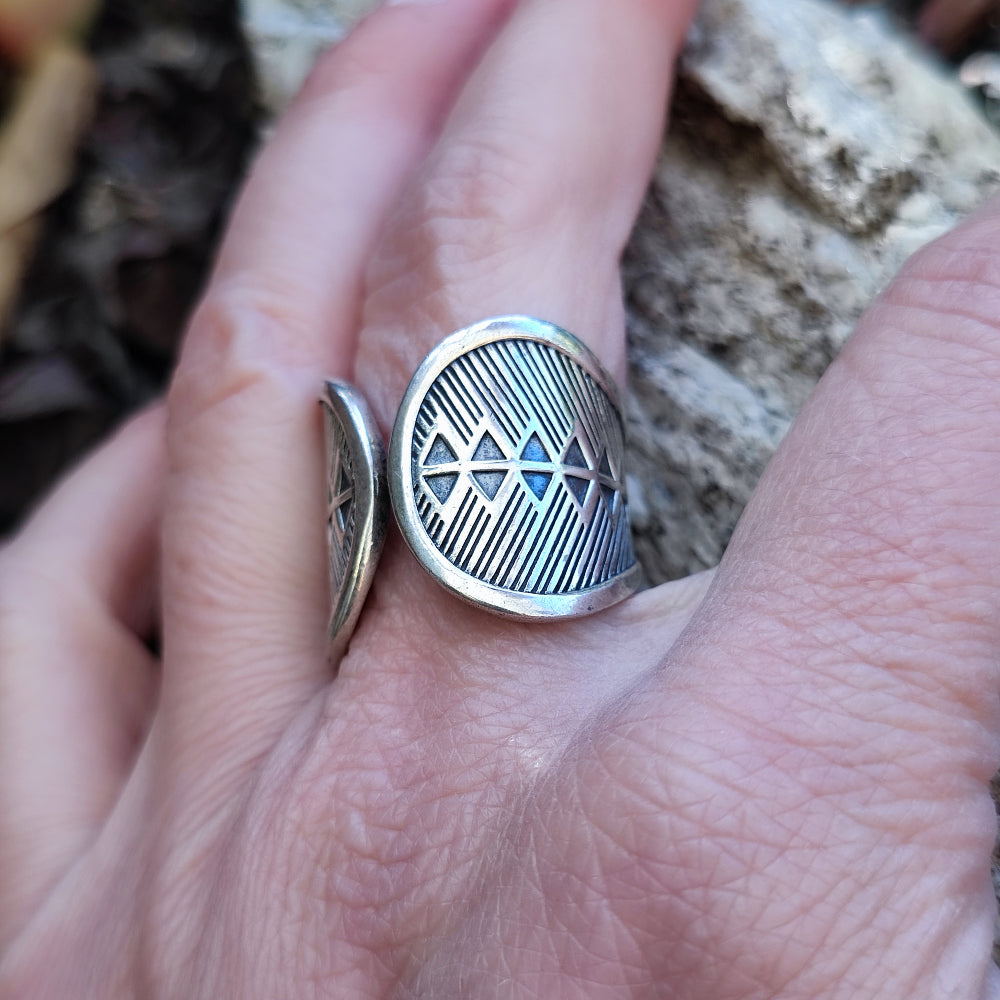 Anello etnico a fascia in argento 925 - BANDARA
