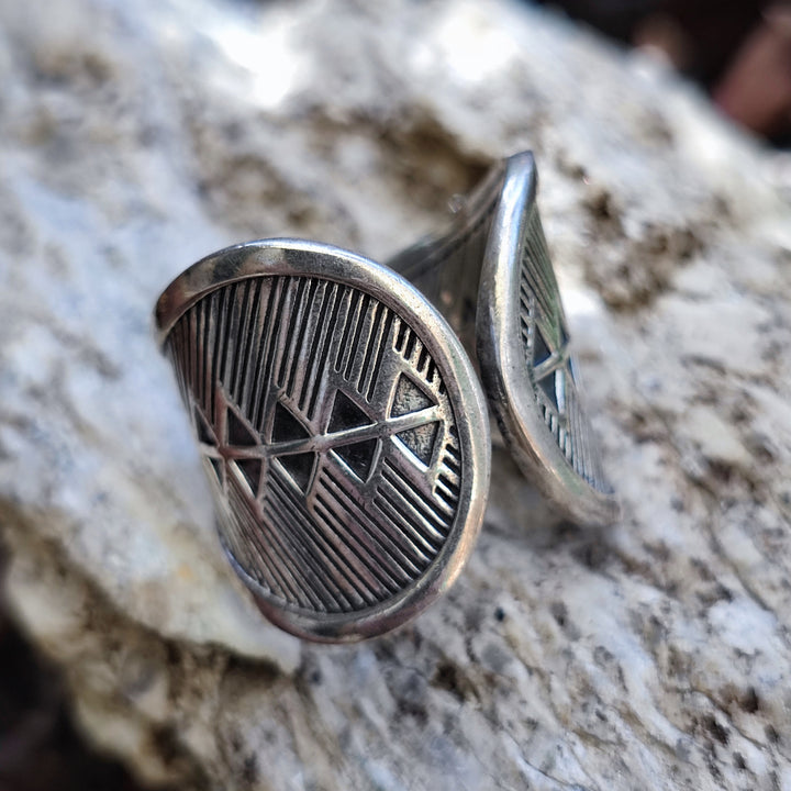 Anello etnico a fascia in argento 925 - BANDARA