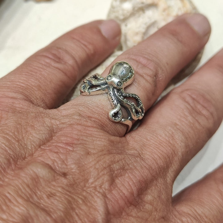 Anello con polpo artigianale in argento 925 - OCTO